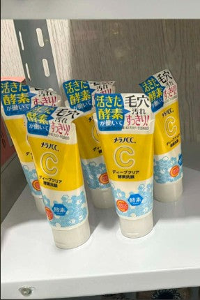 Melano CC Deep Clear Enzyme Face Wash for Clogged Pores 130g