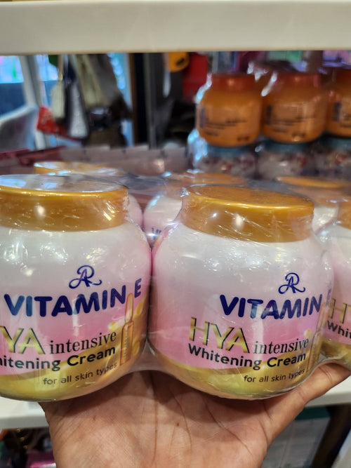 AR VITAMIN E HYA INTENSIVE WHITENING CREAM